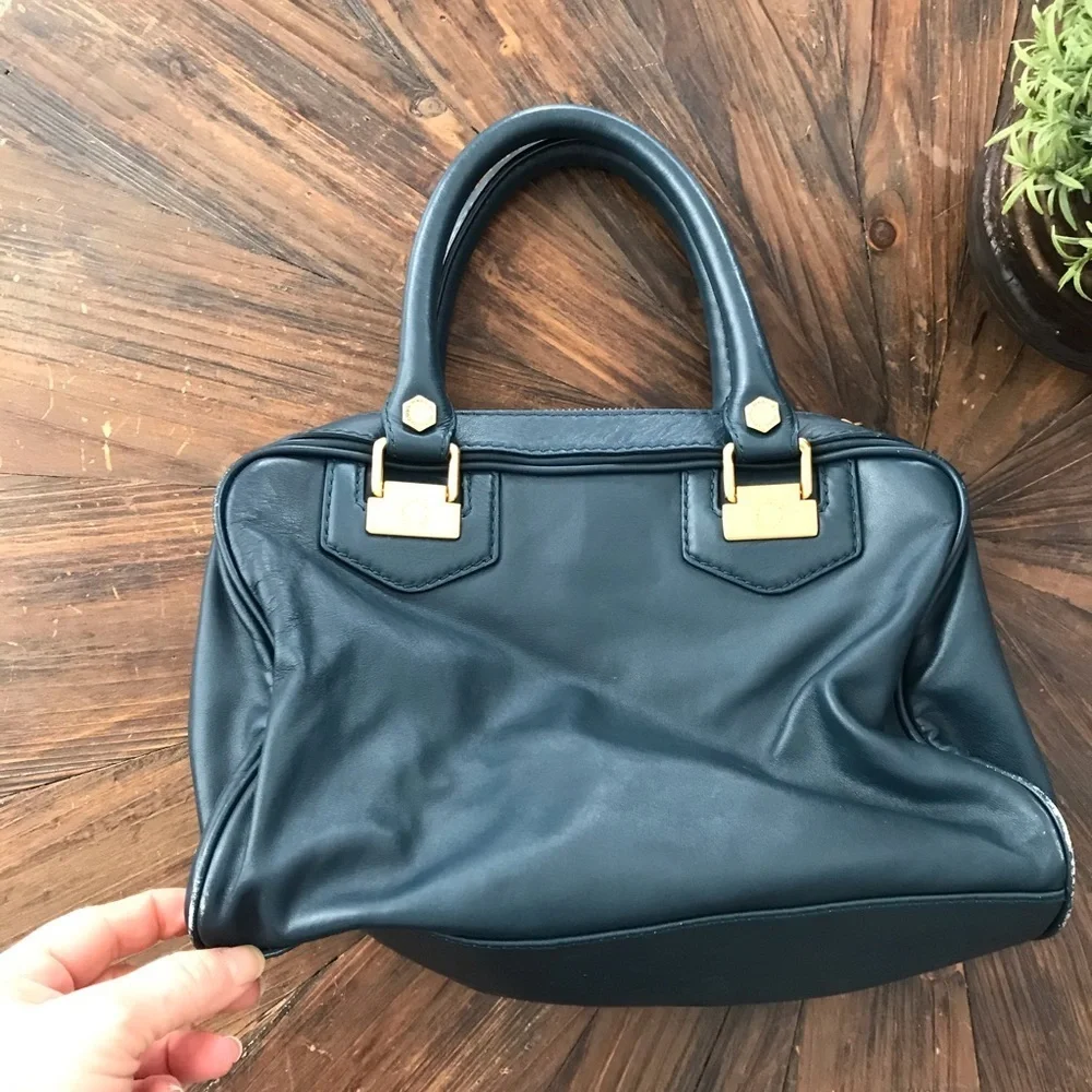 MARC BY MARC JACOBS SNAPPY SATCHEL